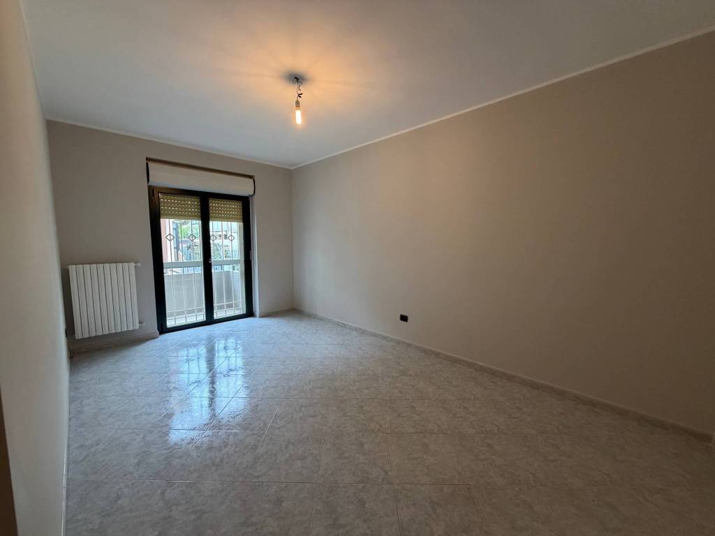 TRIVANI CON TAVERNETTA BOX E POSTO AUTO