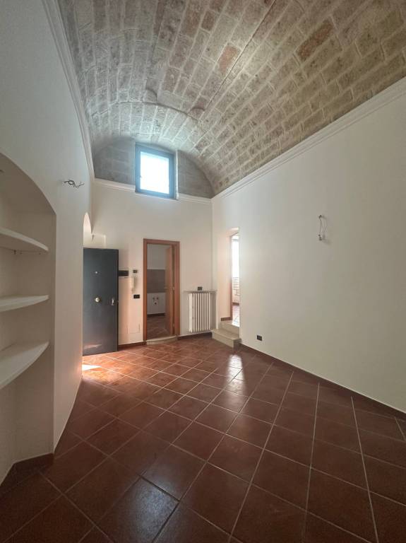MODUGNO ZONA CENTRALISSIMA