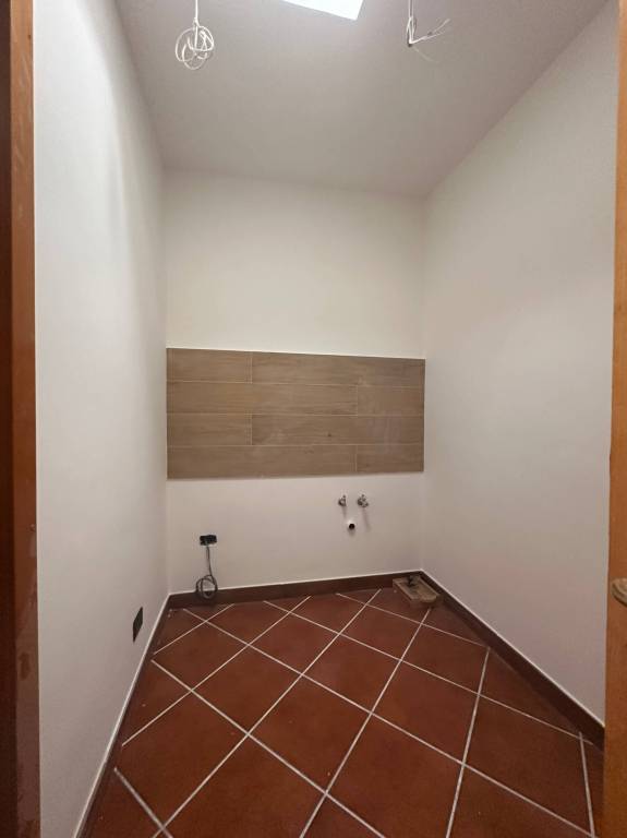 MODUGNO ZONA CENTRALISSIMA