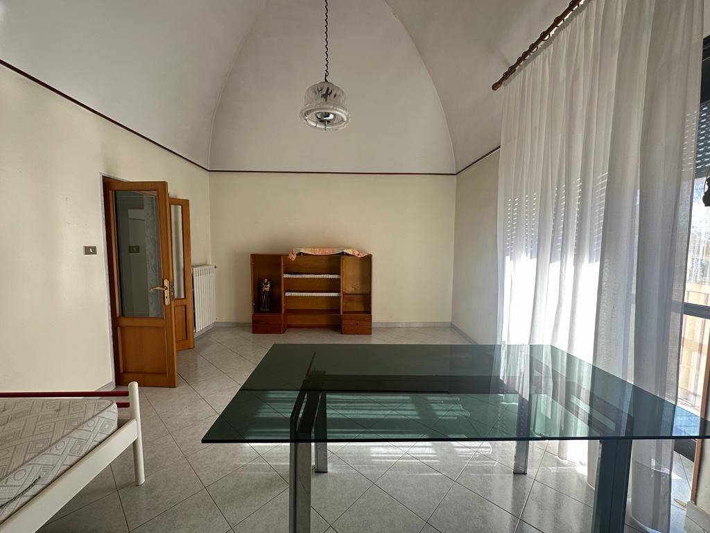 CASA INDIPENDENTE CON MANSARDA