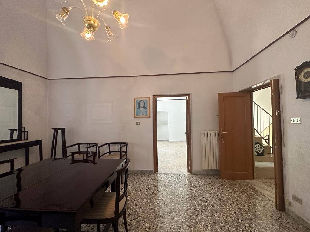 CASA INDIPENDENTE CON MANSARDA