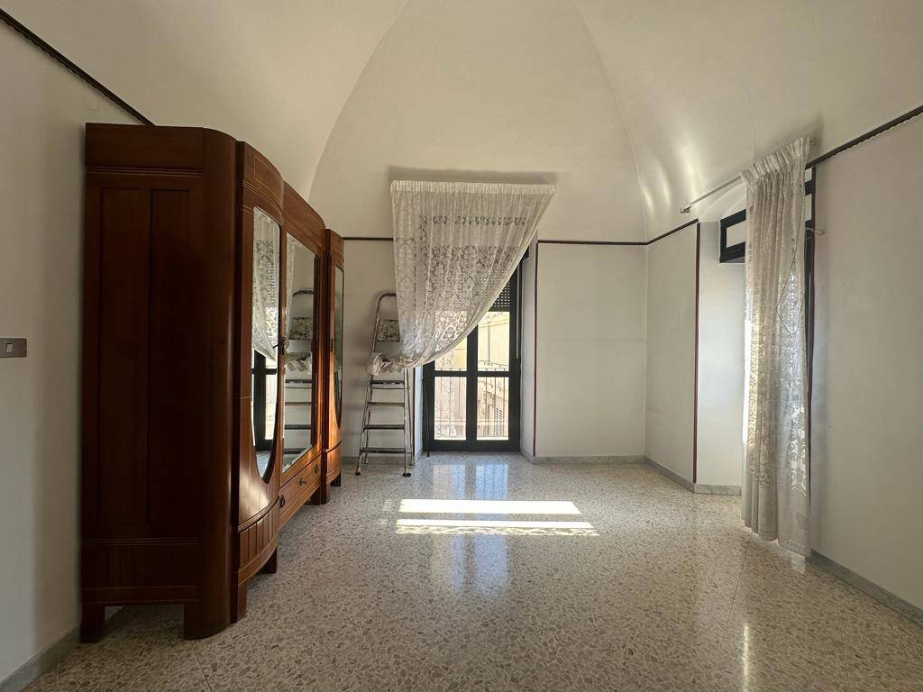 CASA INDIPENDENTE CON MANSARDA