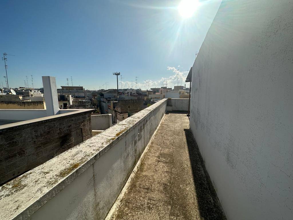 CASA INDIPENDENTE CON MANSARDA