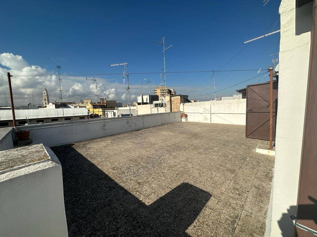 CASA INDIPENDENTE CON MANSARDA