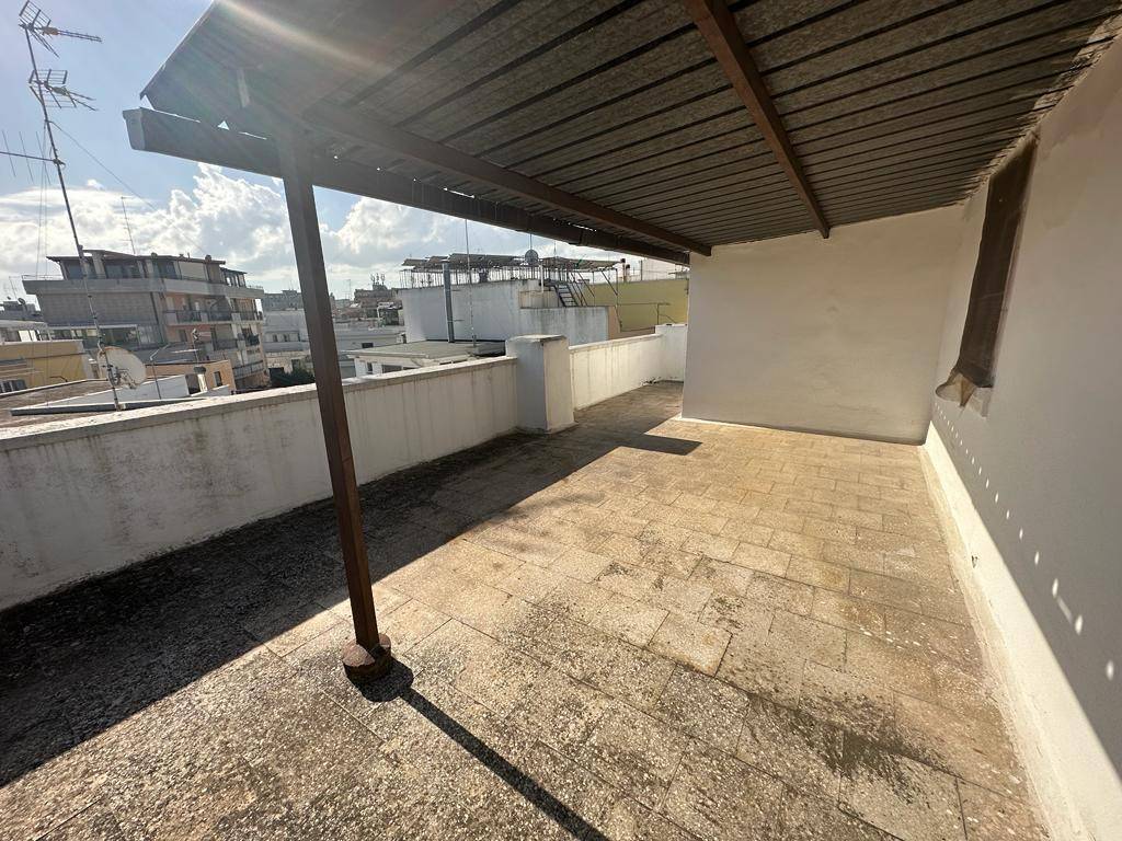 CASA INDIPENDENTE CON MANSARDA