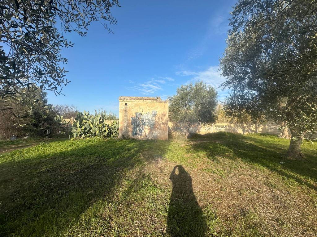 TERRENO EDIFICABILE ZONA COMPARTO