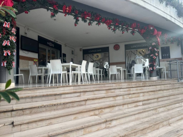 LOCALE COMMERCIALE