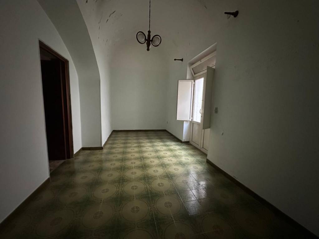 CASA INDIPENDENTE BIFAMILIARE