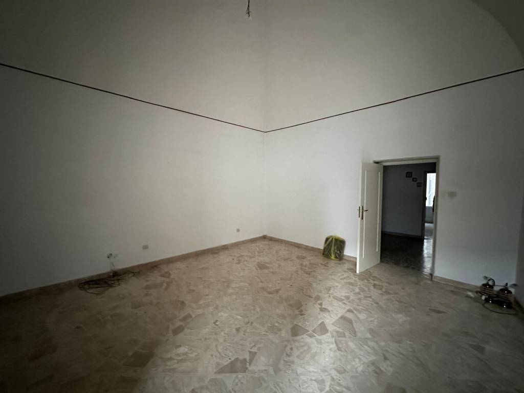 CASA INDIPENDENTE BIFAMILIARE