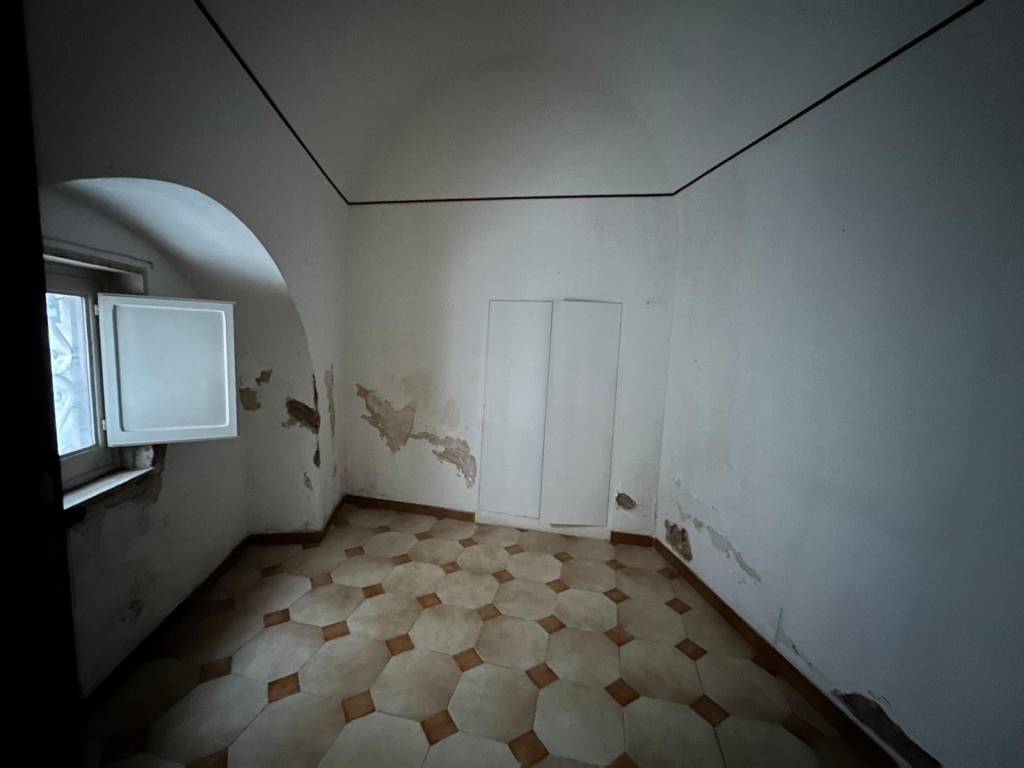 CASA INDIPENDENTE BIFAMILIARE