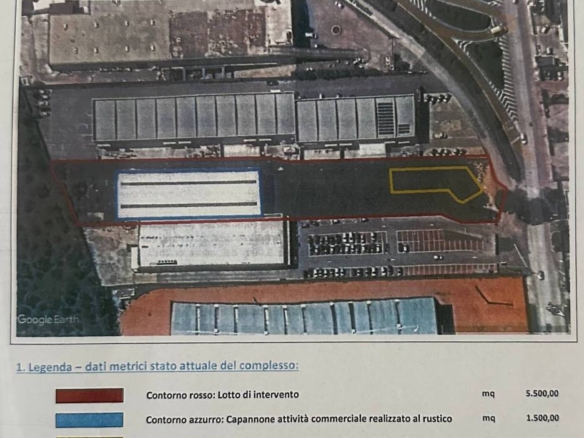 CAPANNONE AD USO COMMERCIALE CON PIAZZALE