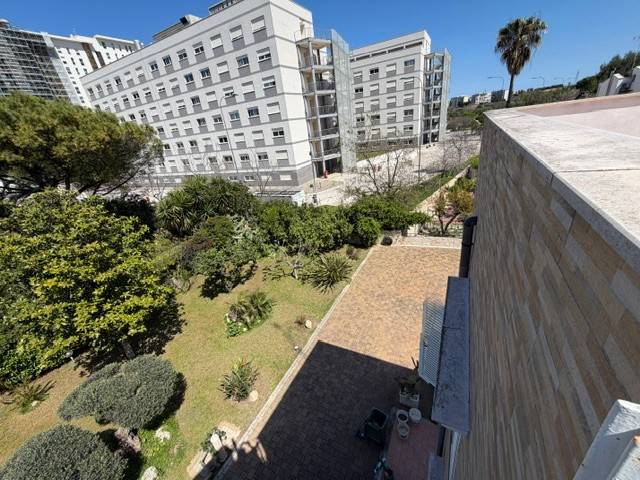 VILLA INDIPENDENTE CON AMPIO GIARDINO
