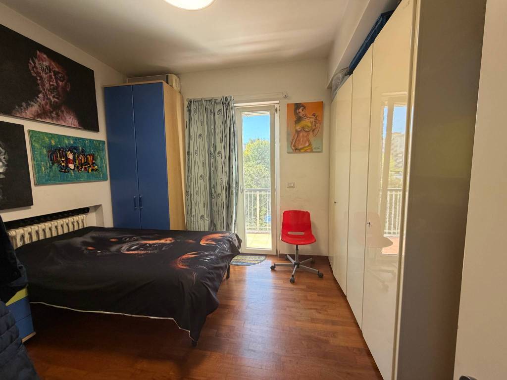 VILLA INDIPENDENTE CON AMPIO GIARDINO