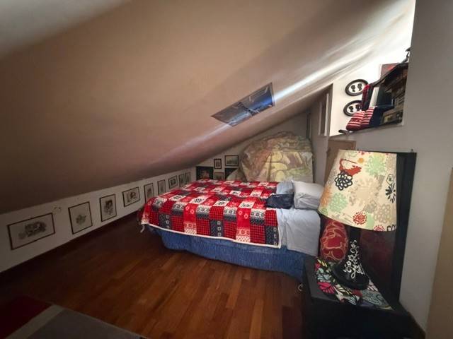VILLA INDIPENDENTE CON AMPIO GIARDINO