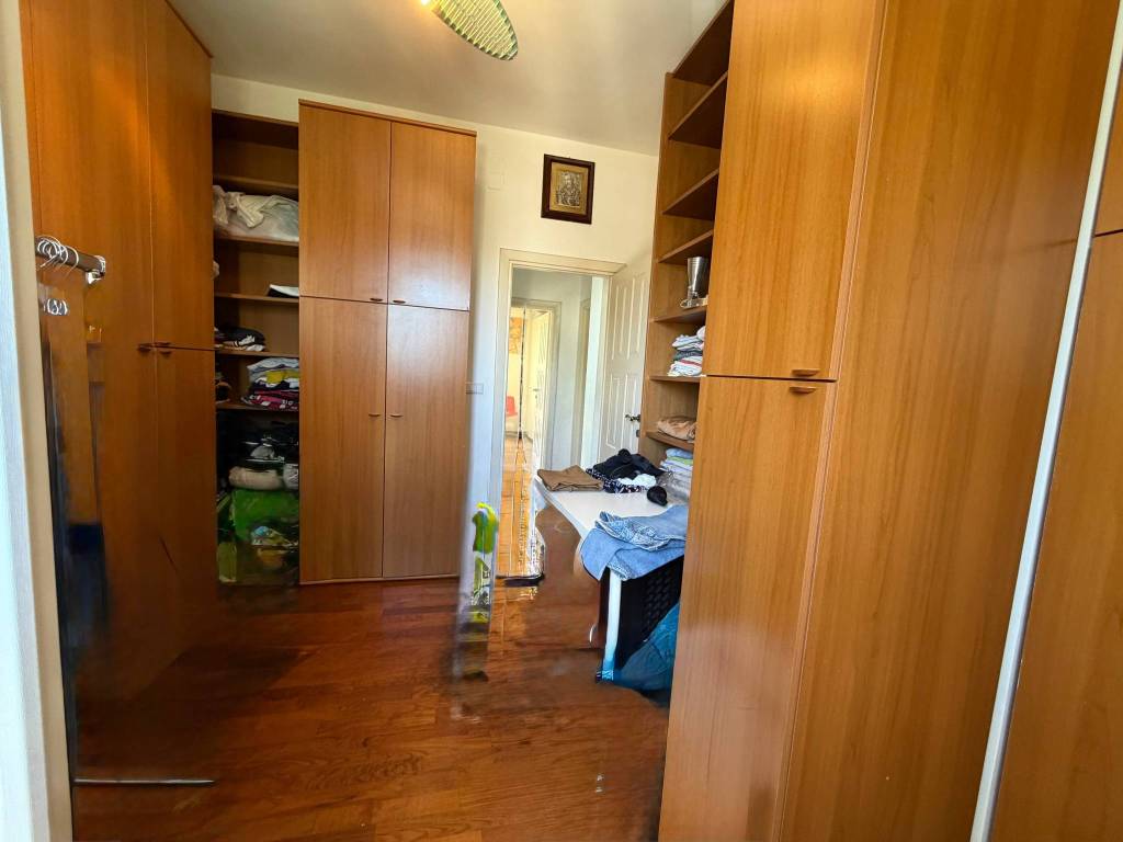 VILLA INDIPENDENTE CON AMPIO GIARDINO