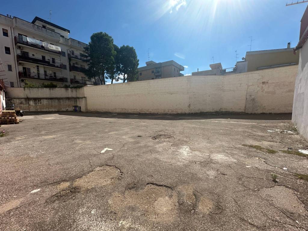LOCALE DEPOSITO